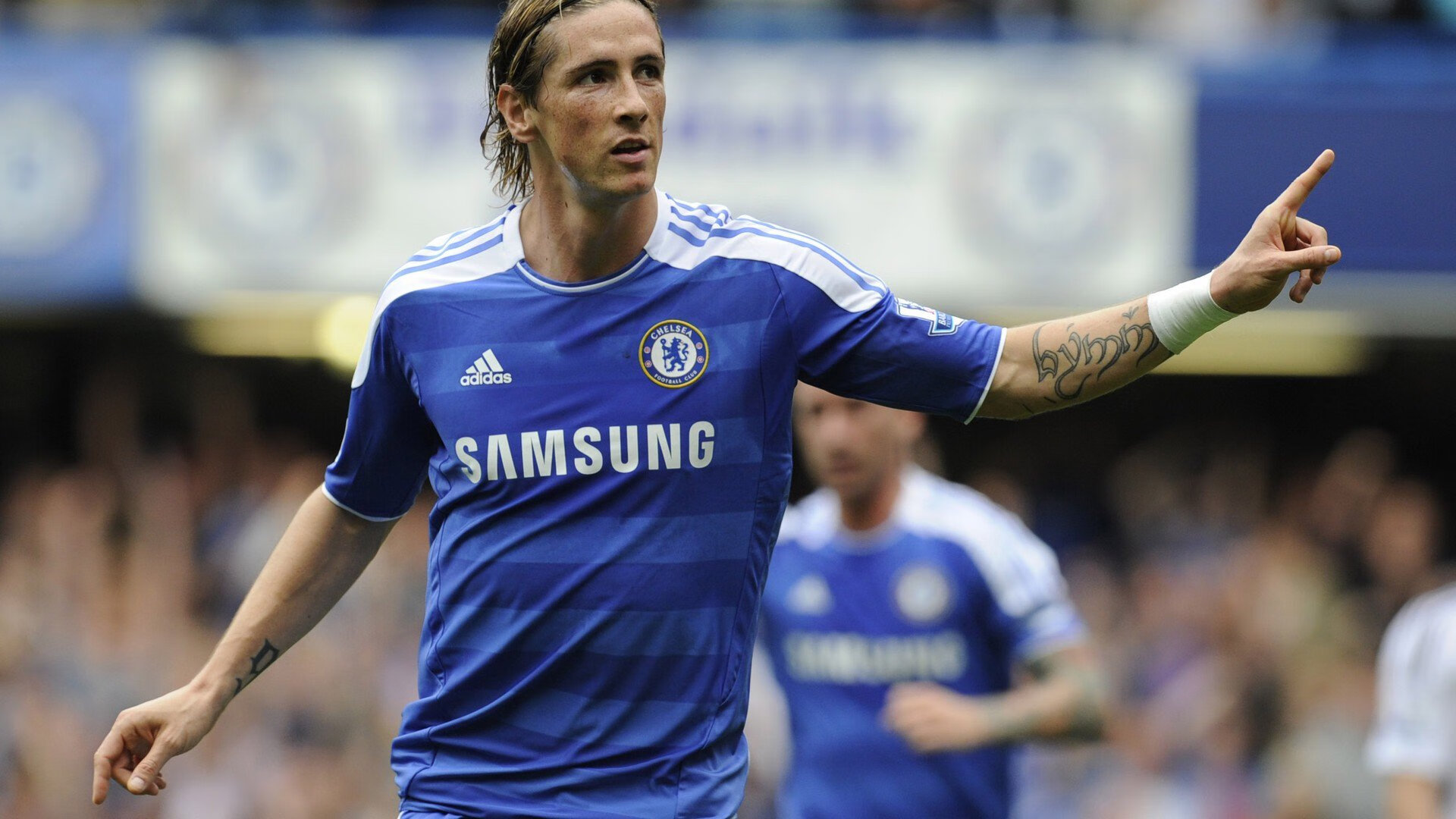 英超球队投放新兴市场，拓宽粉丝基础，英超球队足球